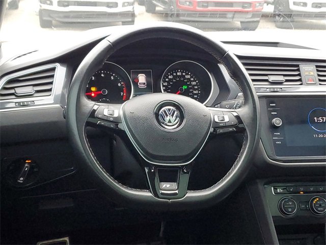 Used 2021 Volkswagen Tiguan SE R-Line image 11