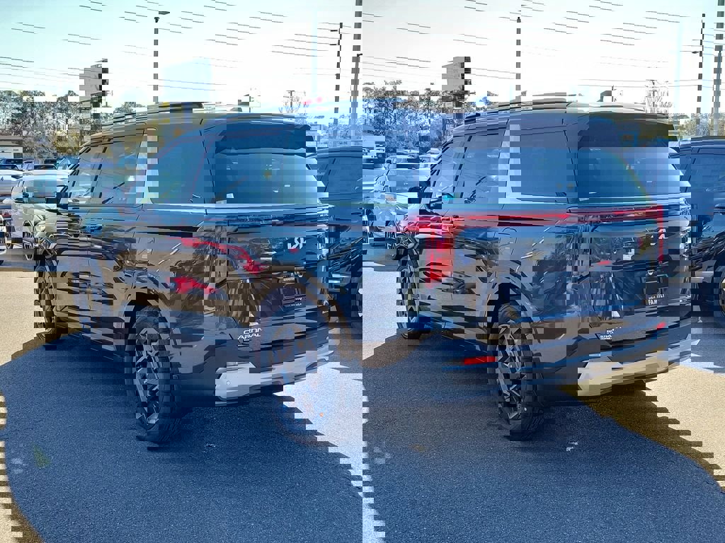 New 2026 Kia Carnival EX FWD image 4