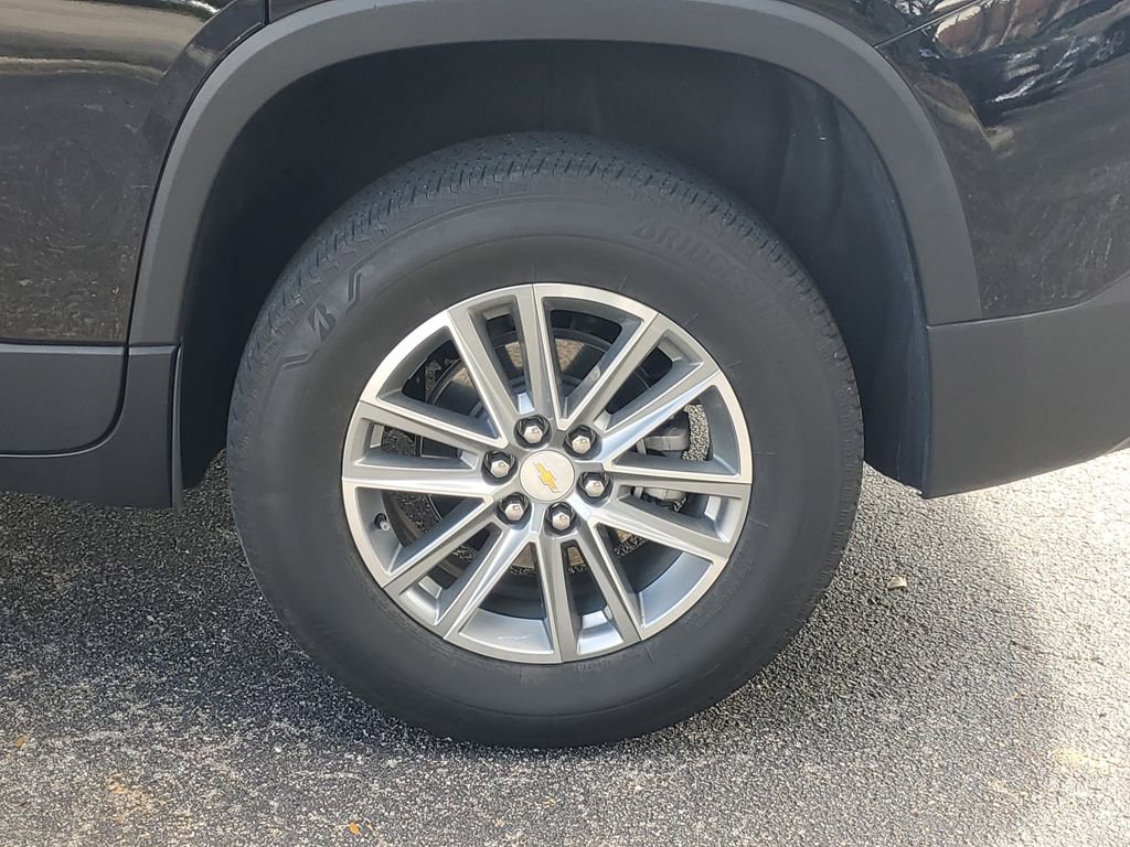 Used 2023 Chevrolet Traverse LT image 12