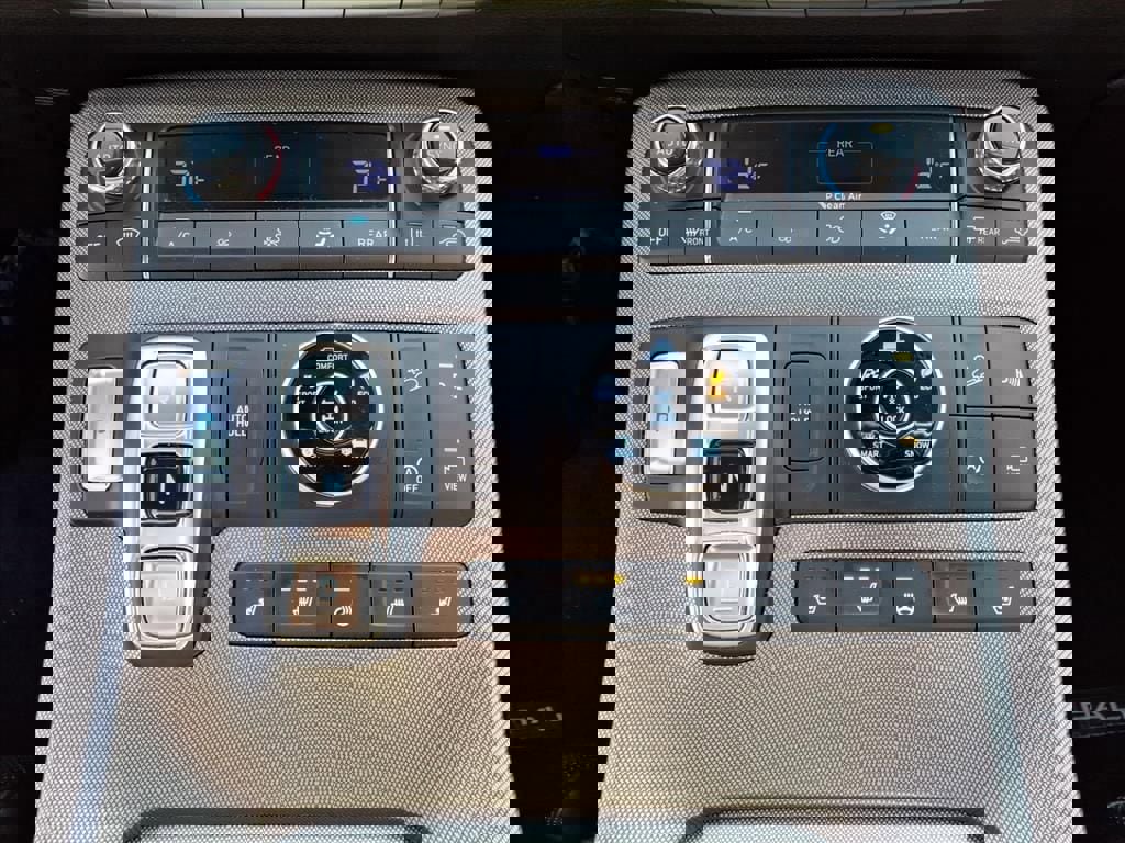 Used 2021 Hyundai Palisade Limited image 13