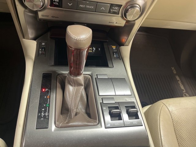 Used 2016 Lexus GX 460 image 21