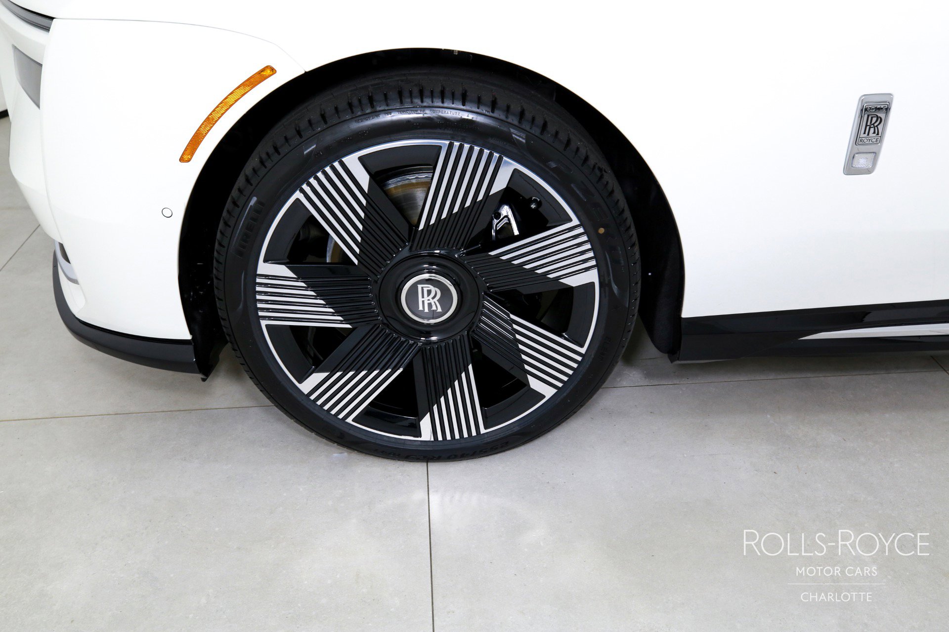 New 2025 Rolls-Royce Spectre w/ Spectre Enhancement Package image 34