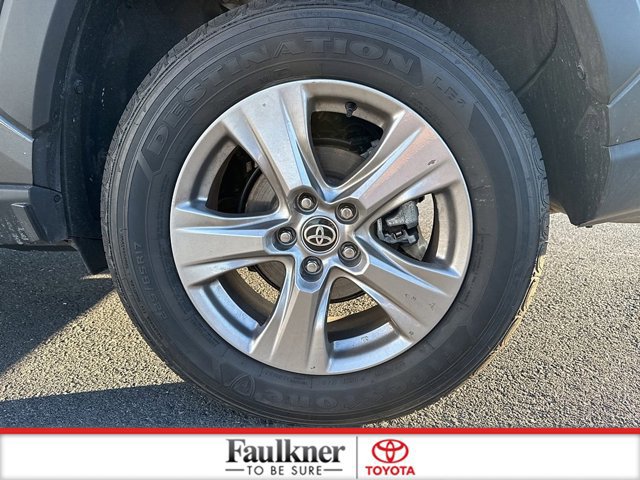 Certified 2022 Toyota RAV4 XLE image 16