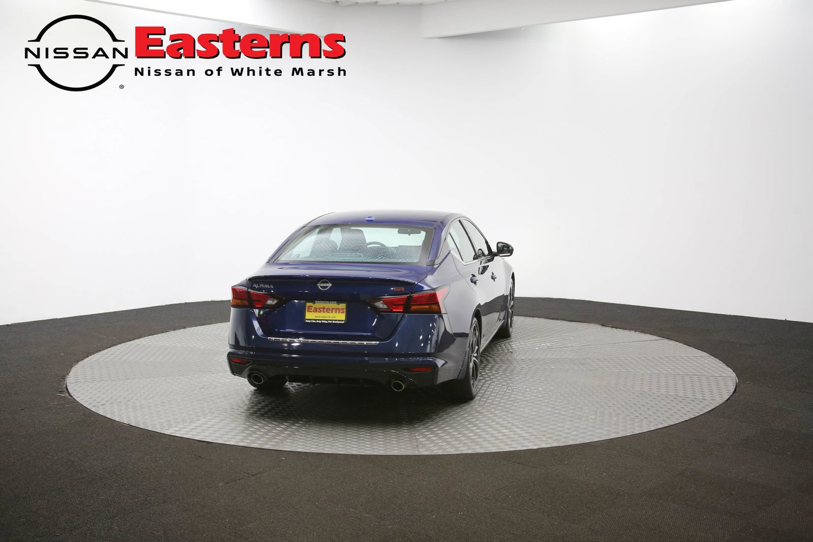 Used 2023 Nissan Altima 2.5 SR w/ SR Premium Package FWD image 36