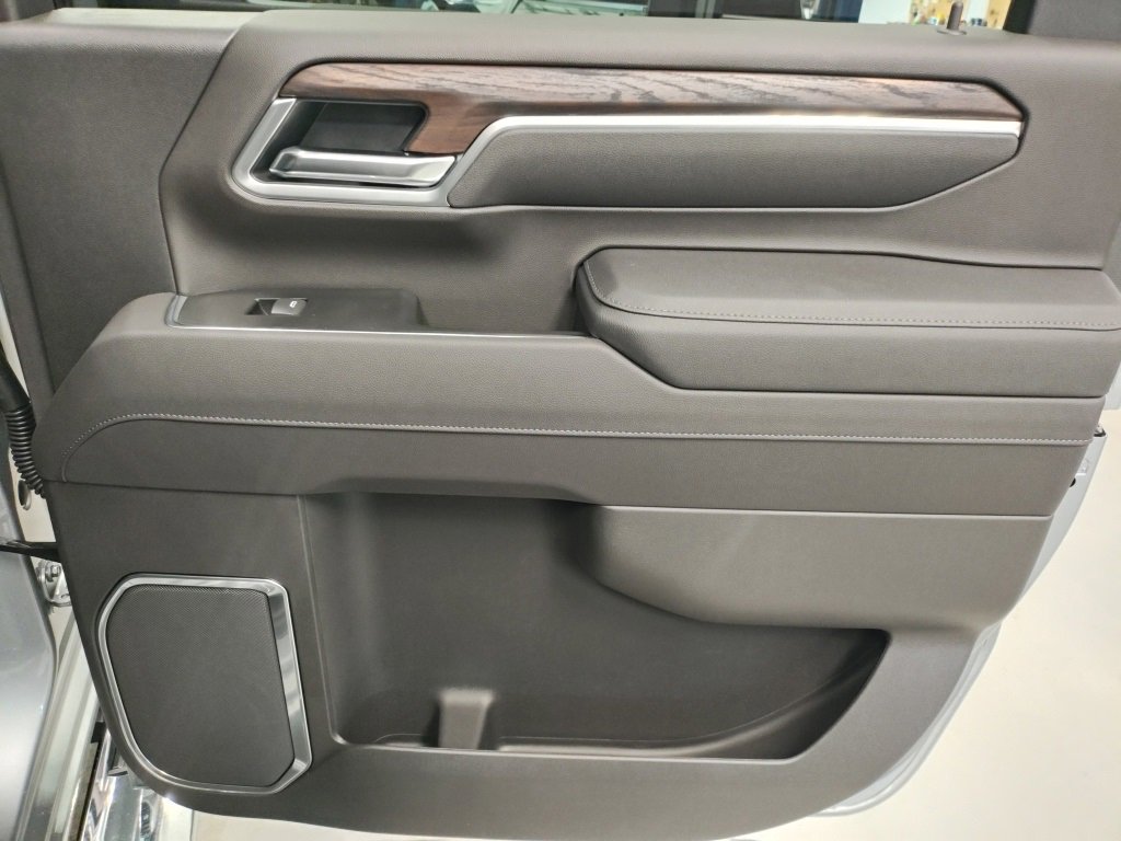 New 2026 GMC Sierra 2500 SLT image 14