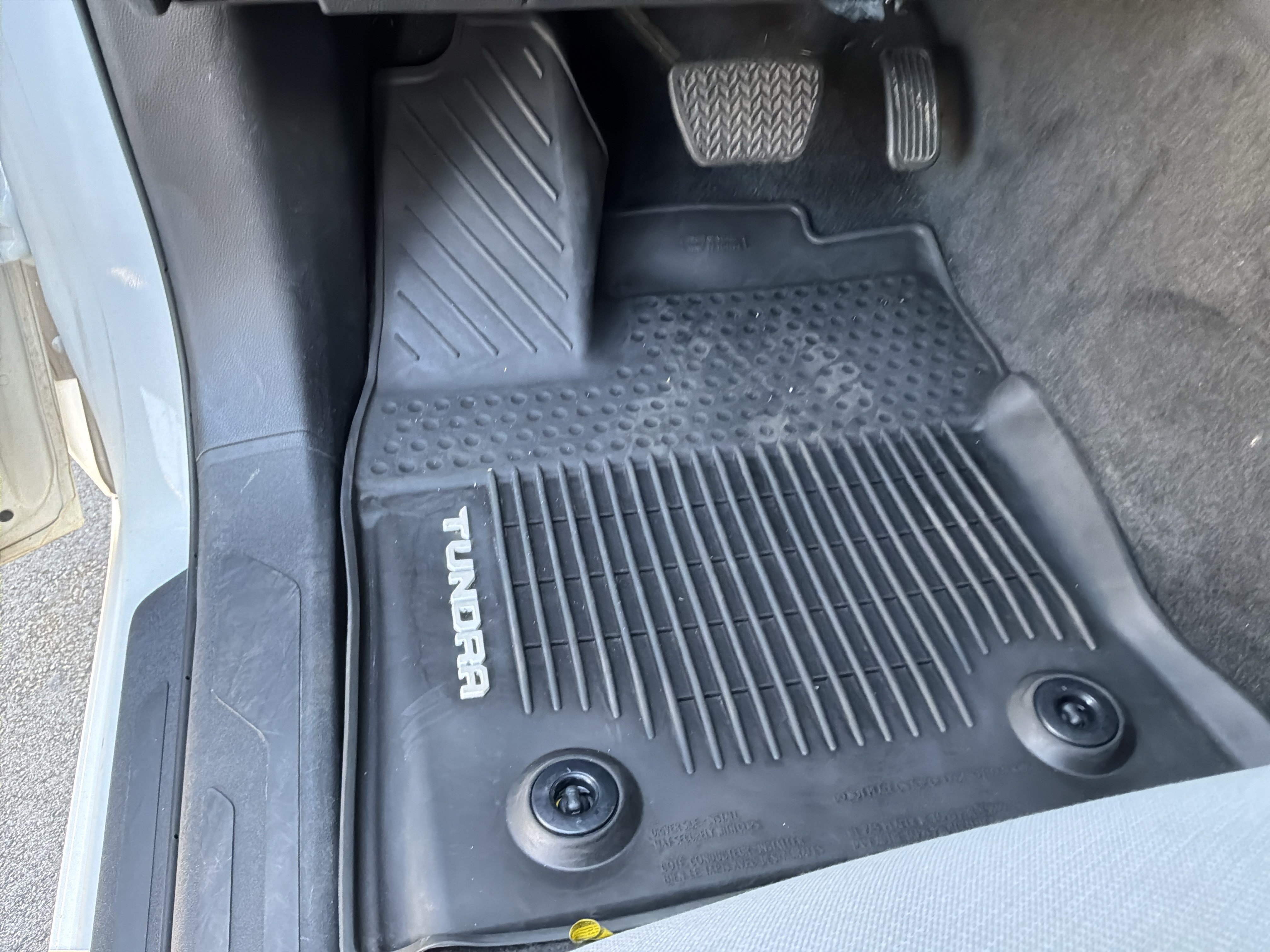 Used 2023 Toyota Tundra SR5 AWD/4WD image 17