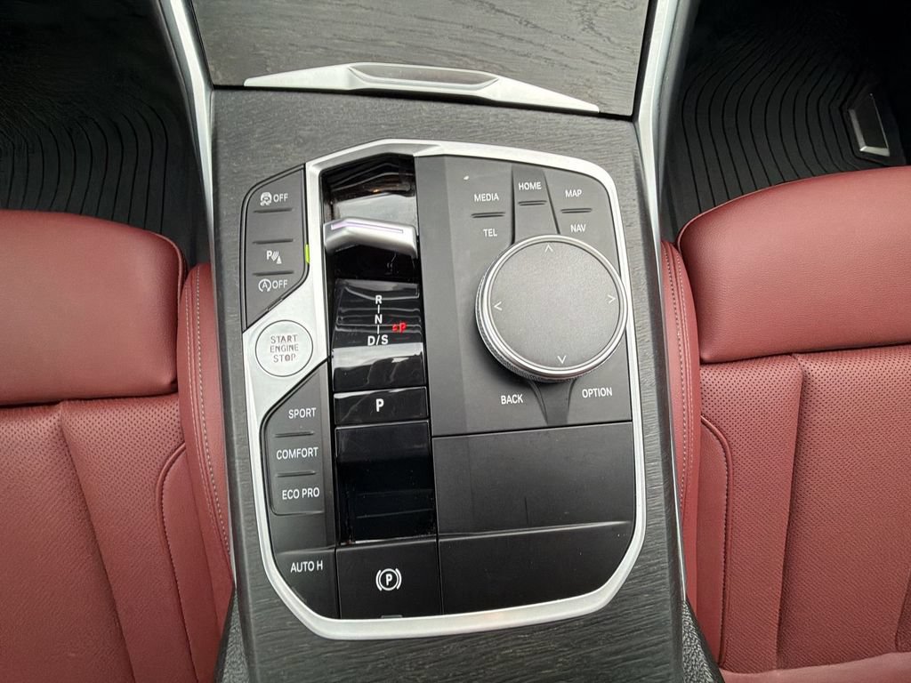 Used 2023 BMW 330i xDrive Sedan w/ M Sport Package AWD/4WD image 25