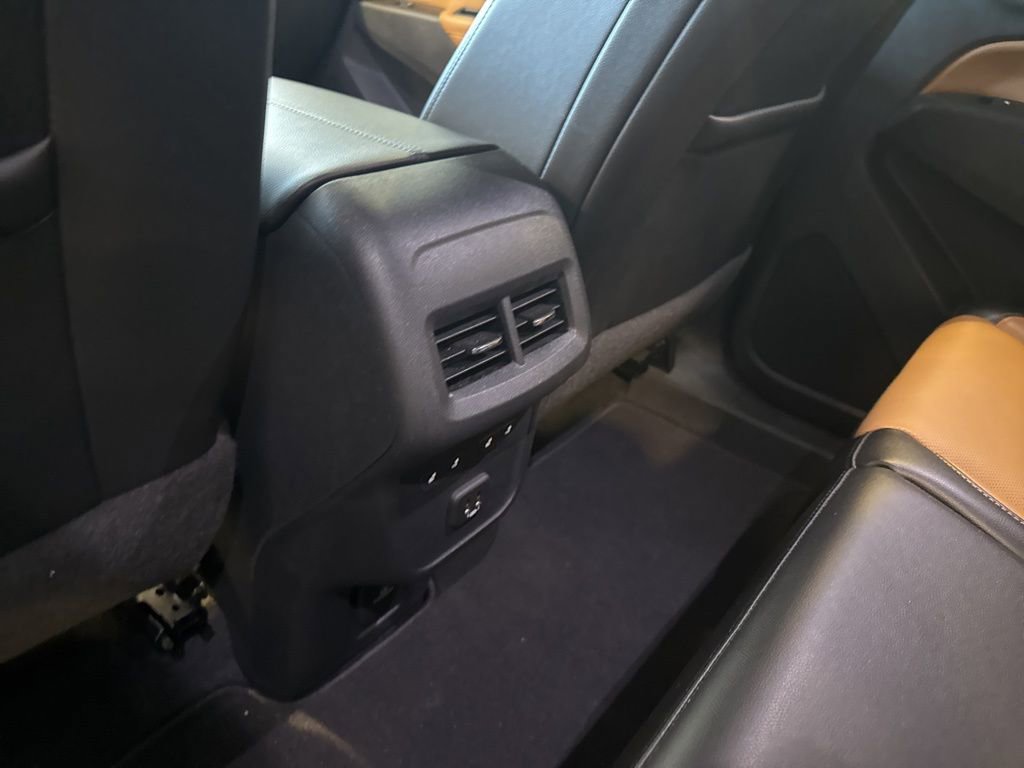 Used 2020 Chevrolet Equinox Premier image 17