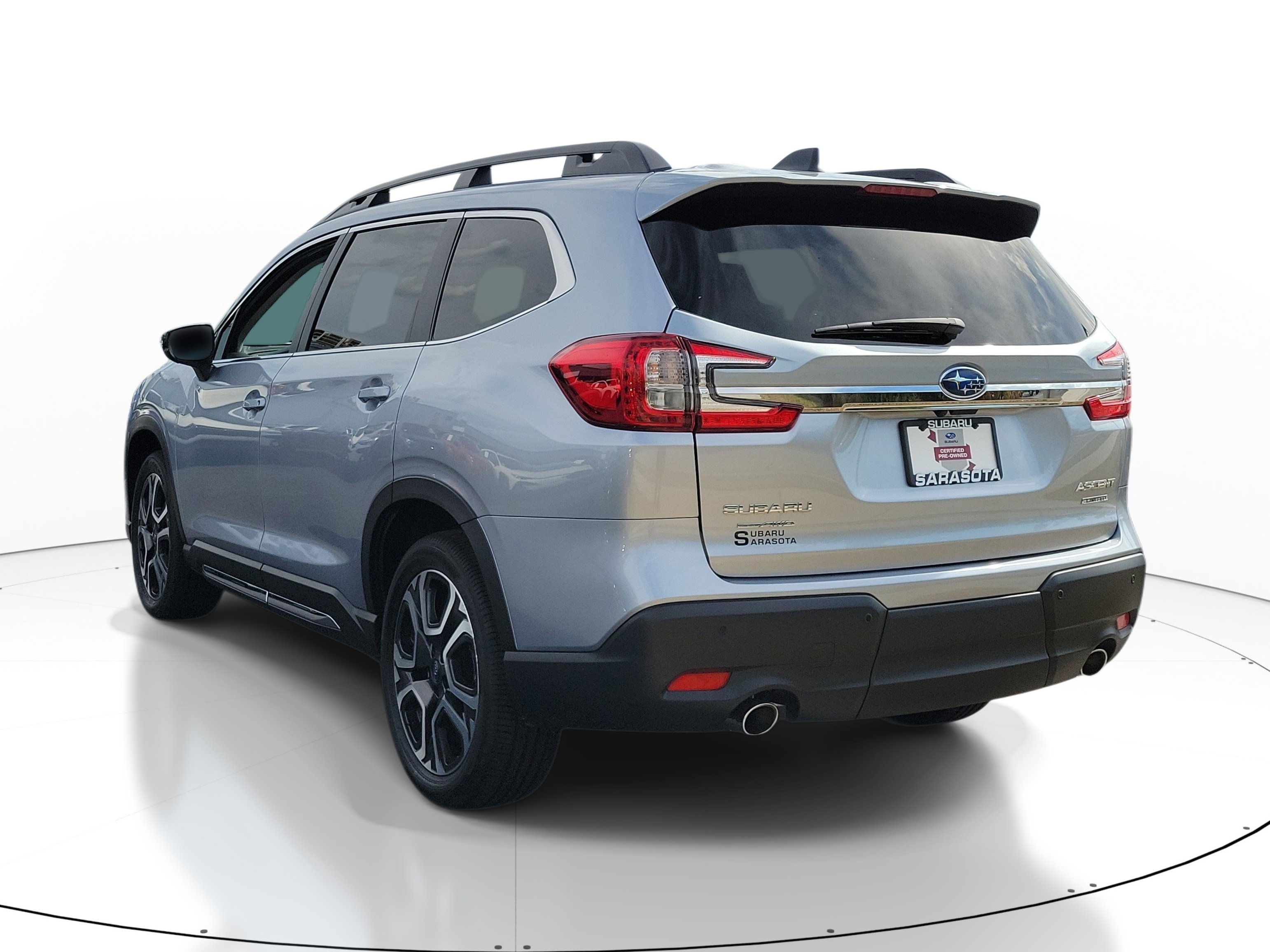 Certified 2026 Subaru Ascent Limited AWD/4WD image 4