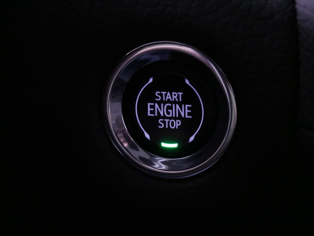 Used 2023 GMC Yukon Denali AWD/4WD image 22