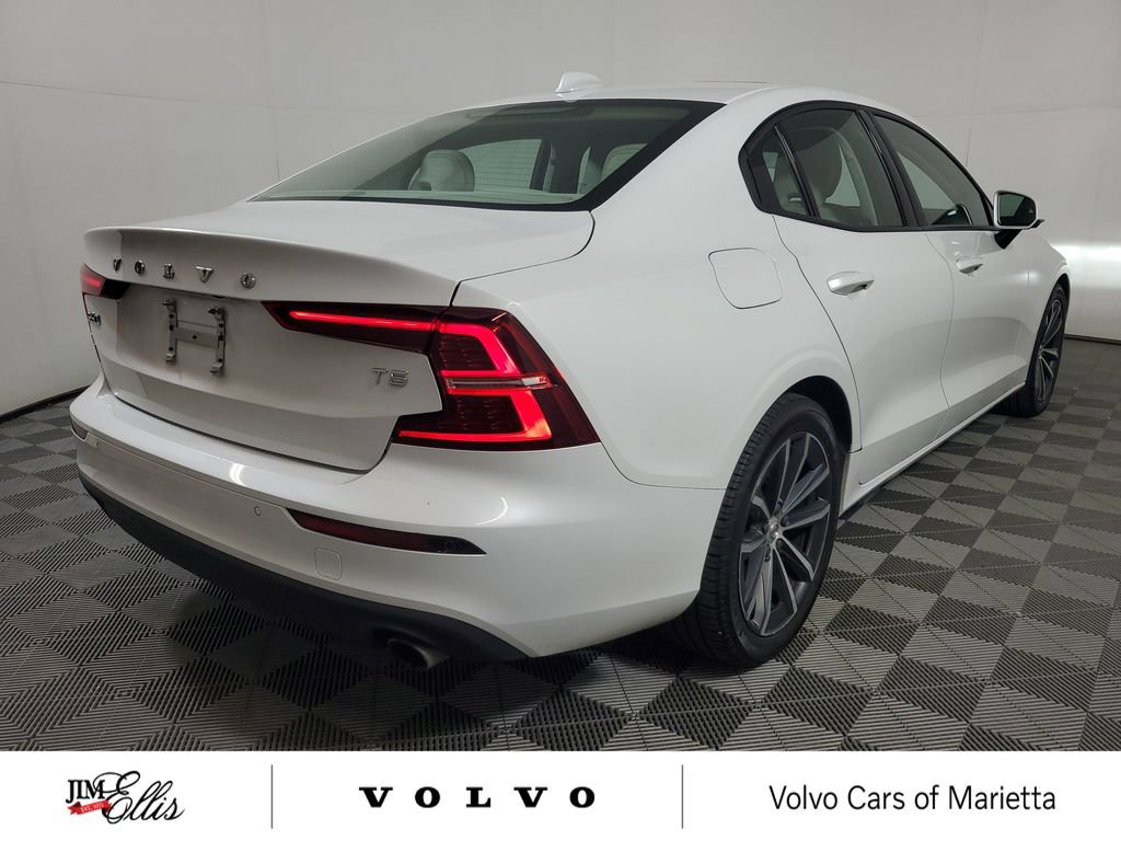 Used 2021 Volvo S60 T5 Momentum w/ Climate Package FWD image 7