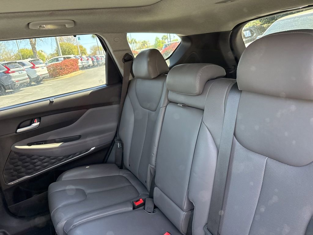 Used 2020 Hyundai Santa Fe Limited image 12