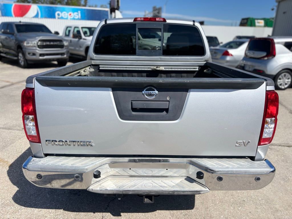 Used 2014 Nissan Frontier SV w/ SV Value Truck Package RWD image 4