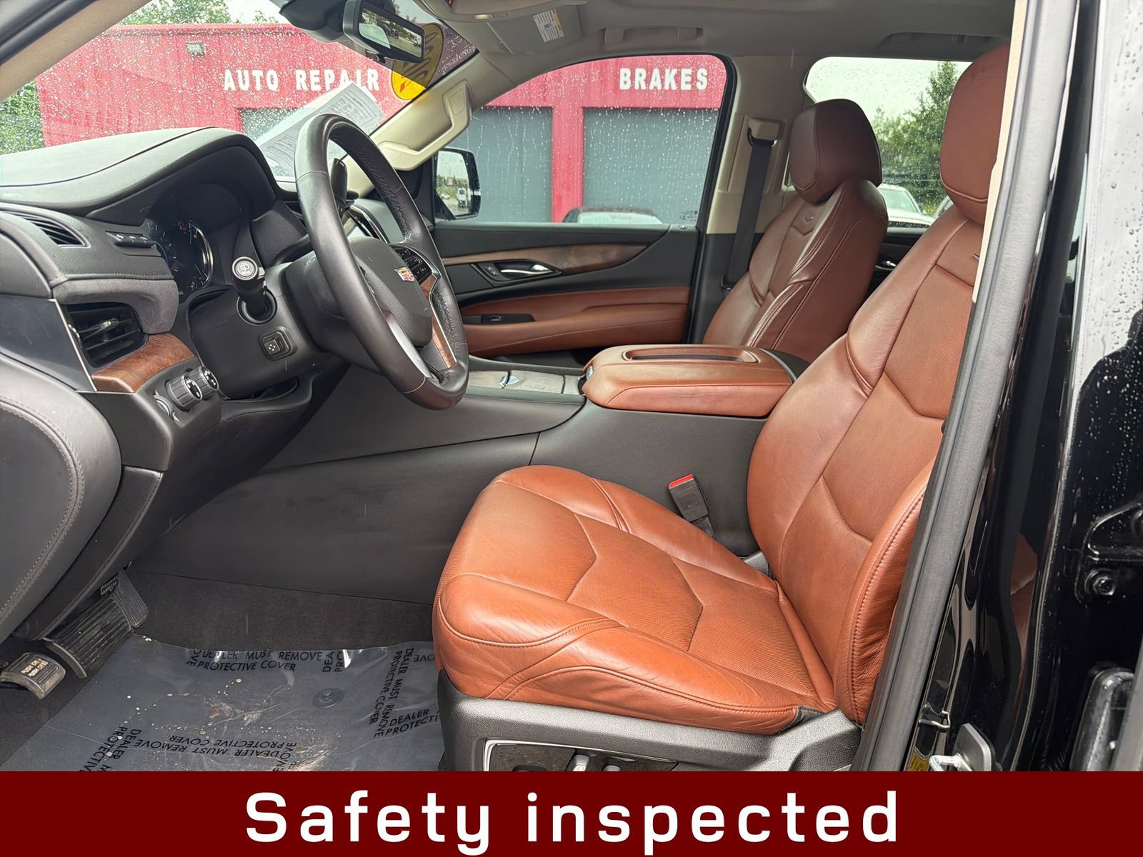 Used 2020 Cadillac Escalade Luxury w/ LPO, Radiant Package AWD/4WD image 11