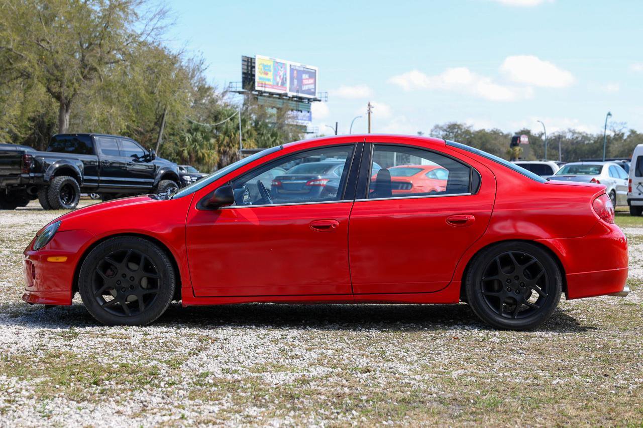 Used 2003 Dodge Neon image 3
