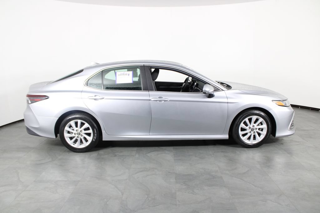 Used 2022 Toyota Camry LE FWD image 14
