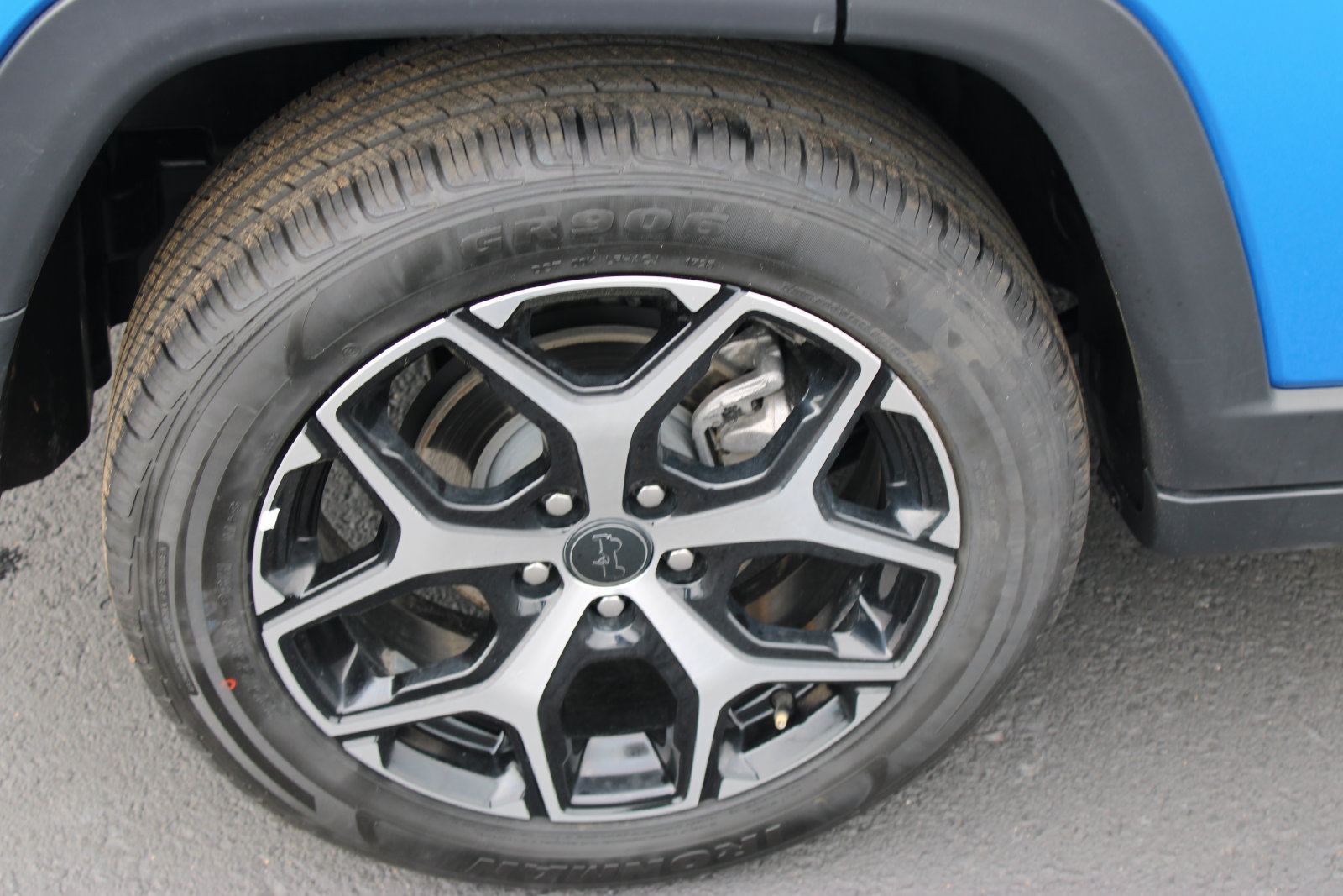 Used 2025 Jeep Compass Limited AWD/4WD image 27