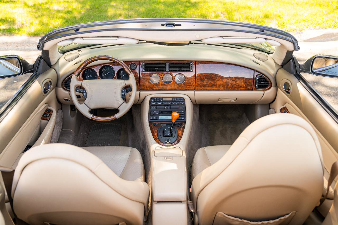 Used 1998 Jaguar XK8 Convertible RWD image 7