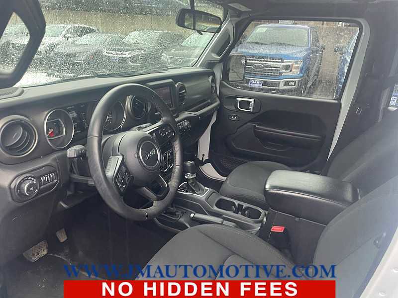 Used 2018 Jeep Wrangler Unlimited Sport S AWD/4WD image 2