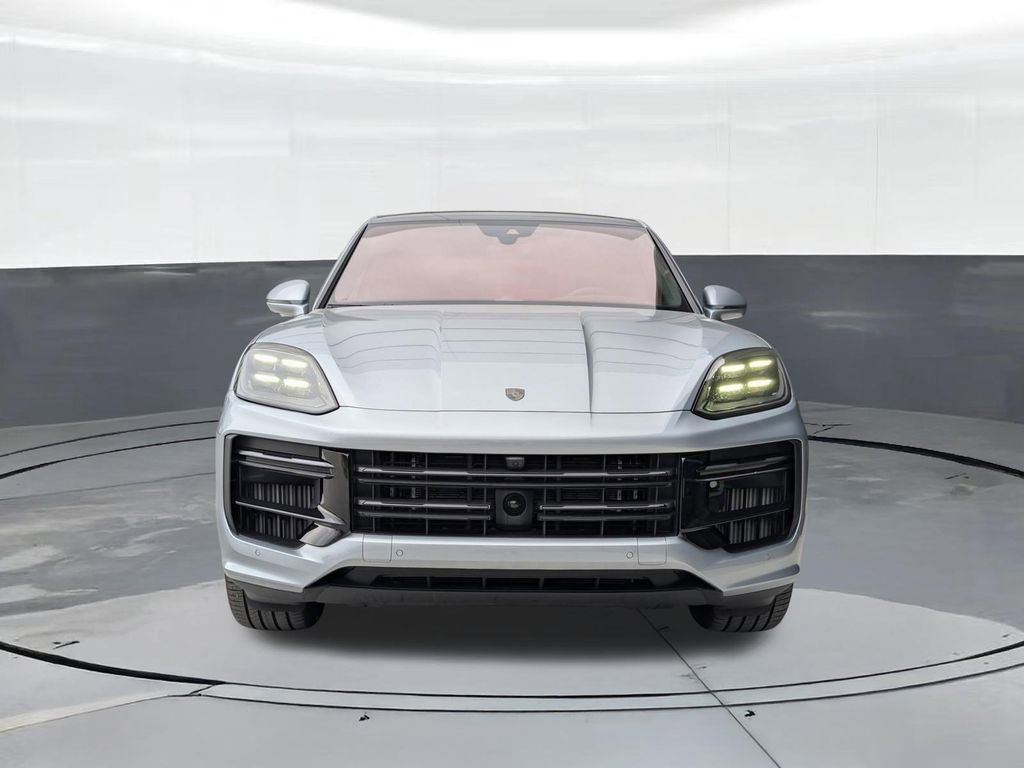 Certified 2025 Porsche Cayenne Turbo image 9