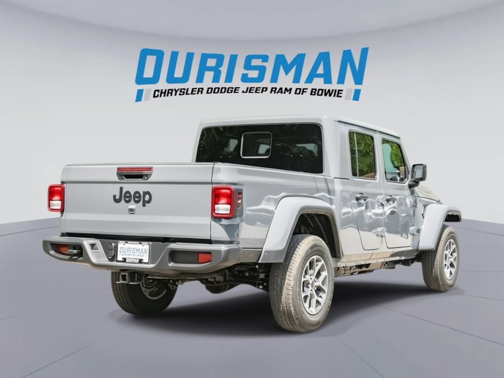 New 2025 Jeep Gladiator Sport AWD/4WD image 4