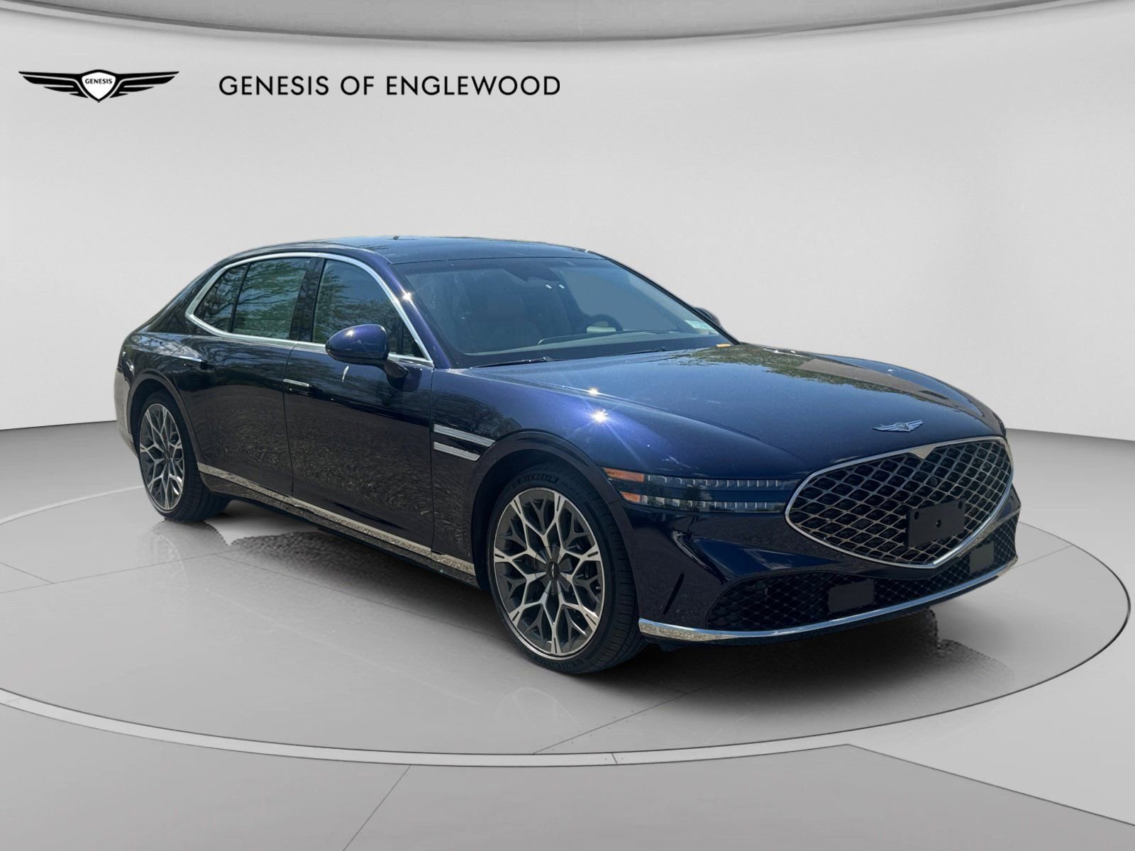 Used 2025 Genesis G90 3.5T AWD/4WD image 7