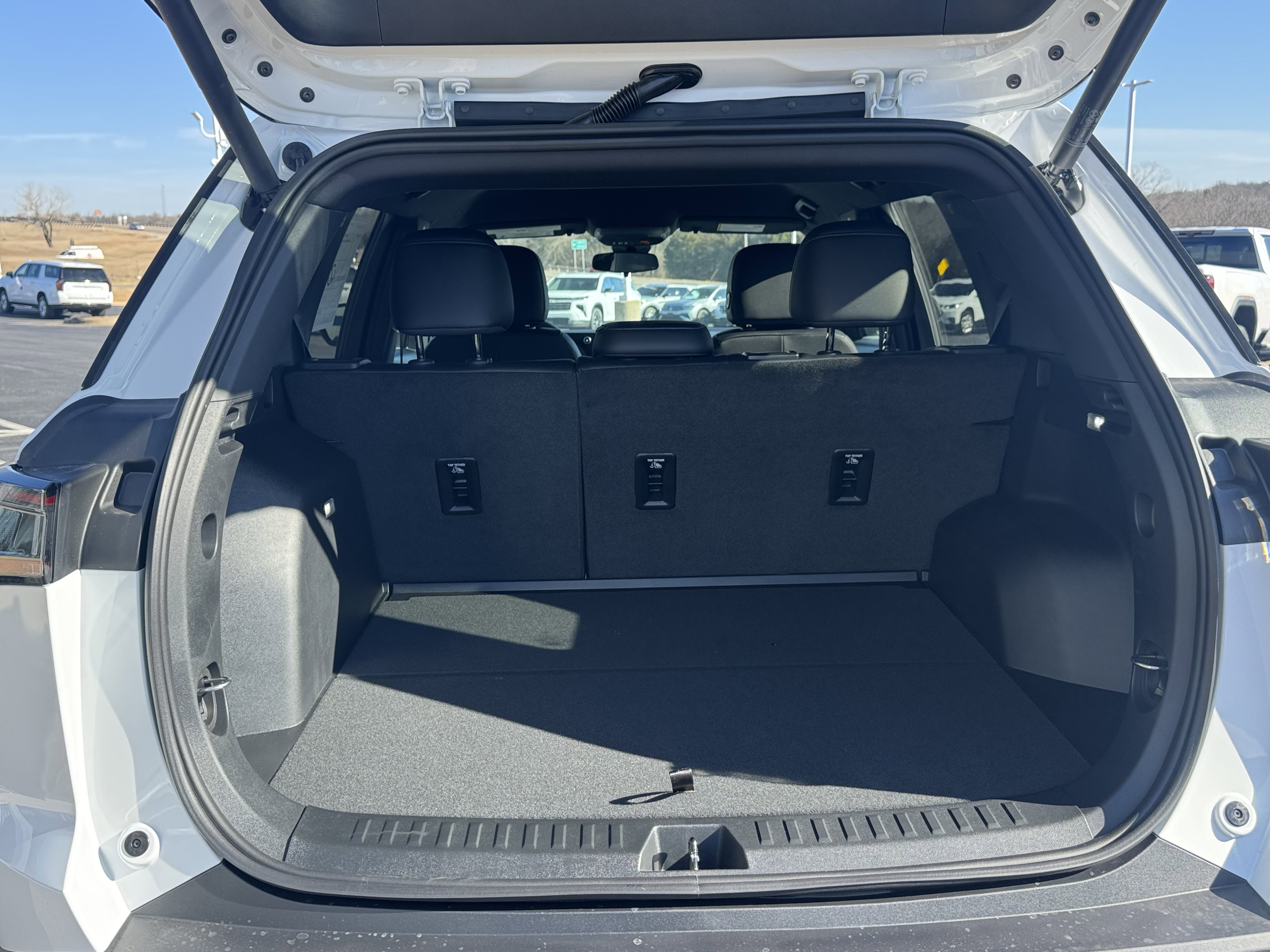 New 2026 Chevrolet Equinox LT w/ Convenience Package II image 5