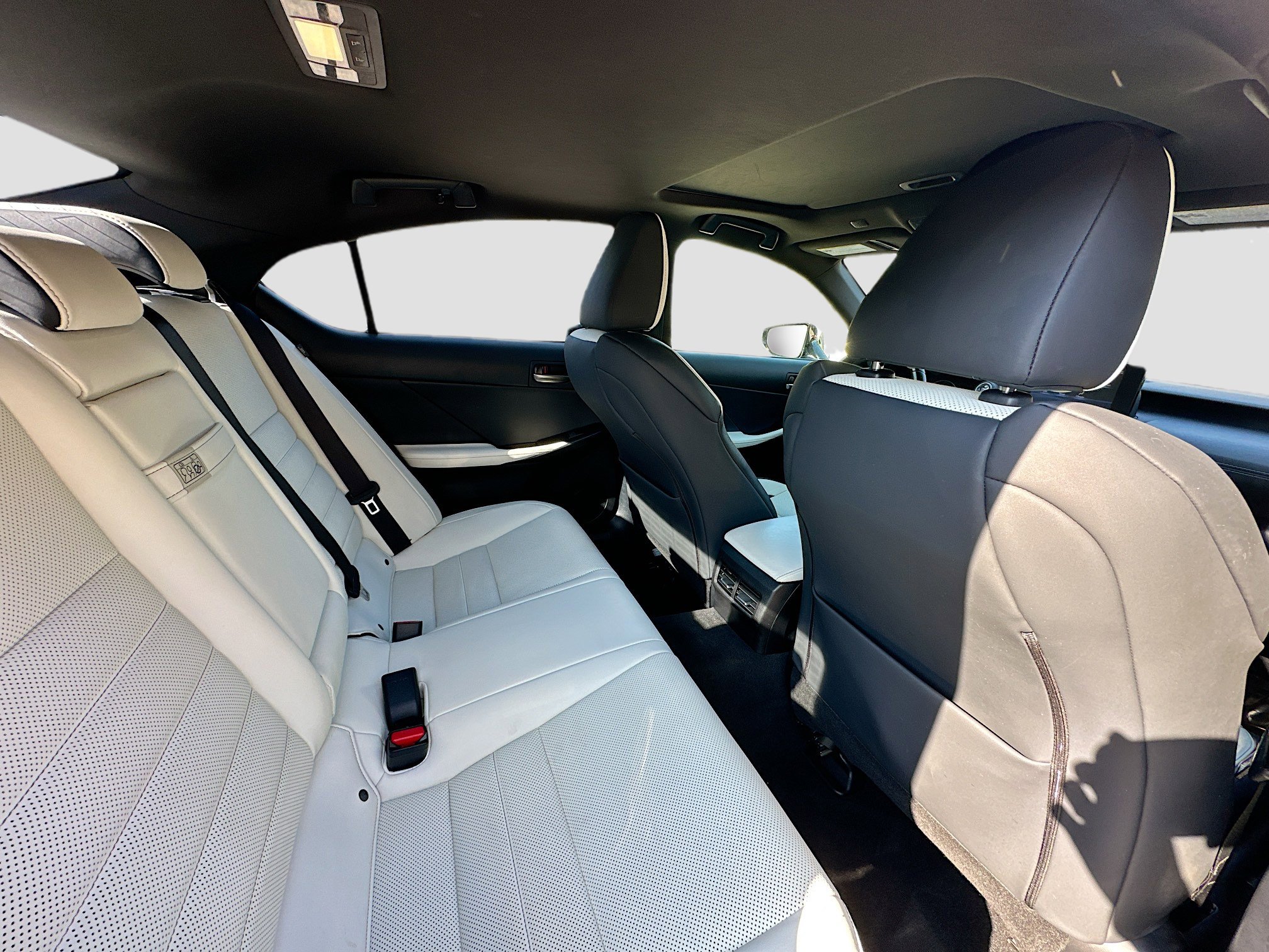 Used 2022 Lexus IS 350 F Sport image 30