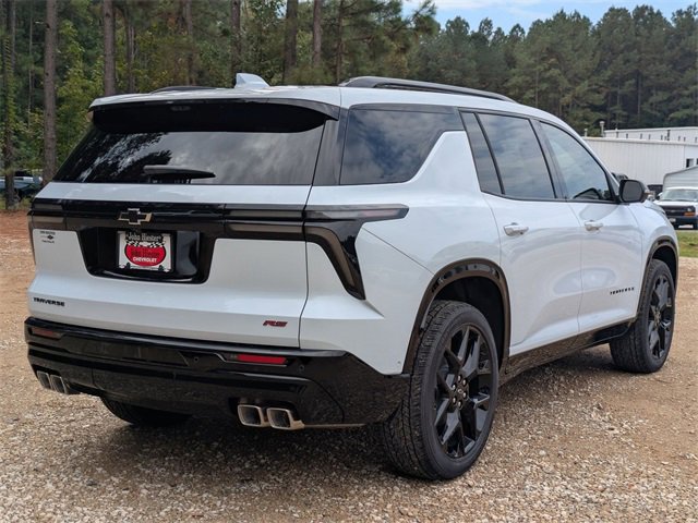 New 2026 Chevrolet Traverse RS image 2