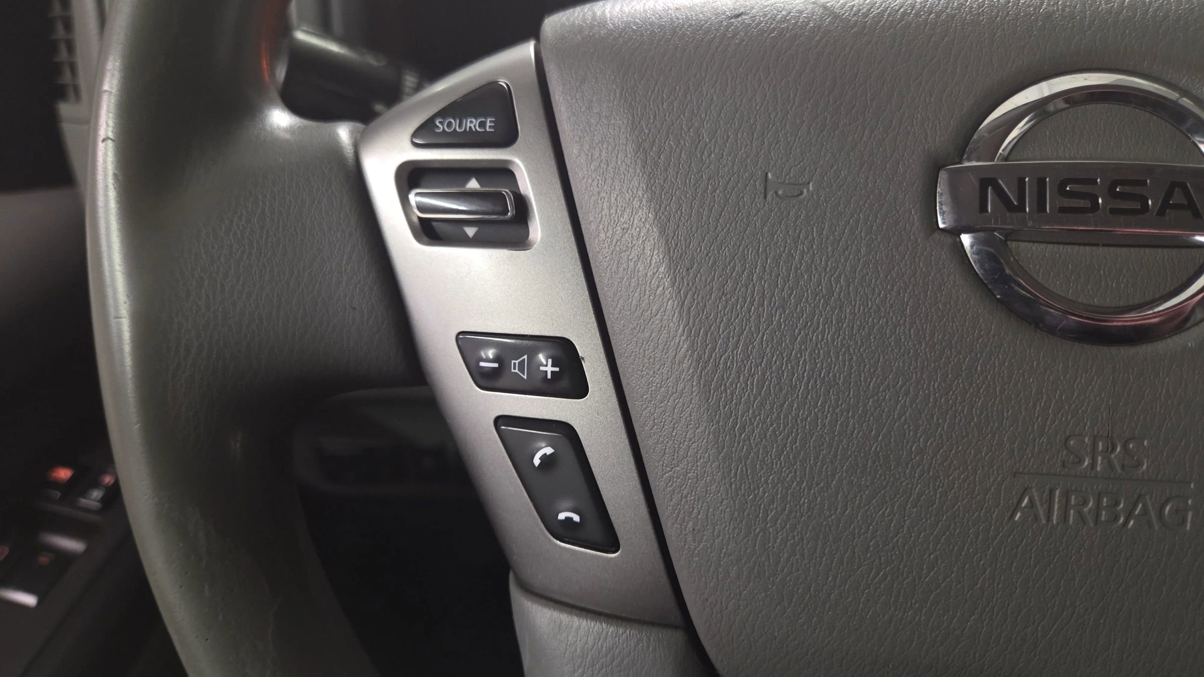 Used 2018 Nissan NV 2500 SV w/ Navigation Package image 19