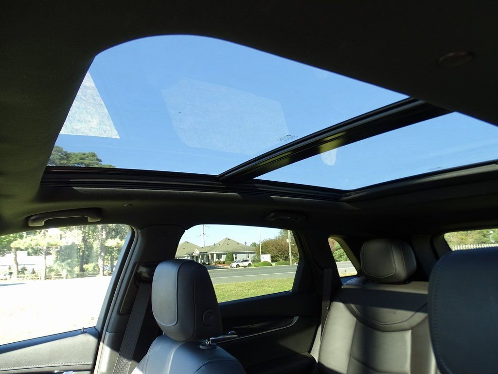 Used 2025 Cadillac XT5 Premium Luxury image 18