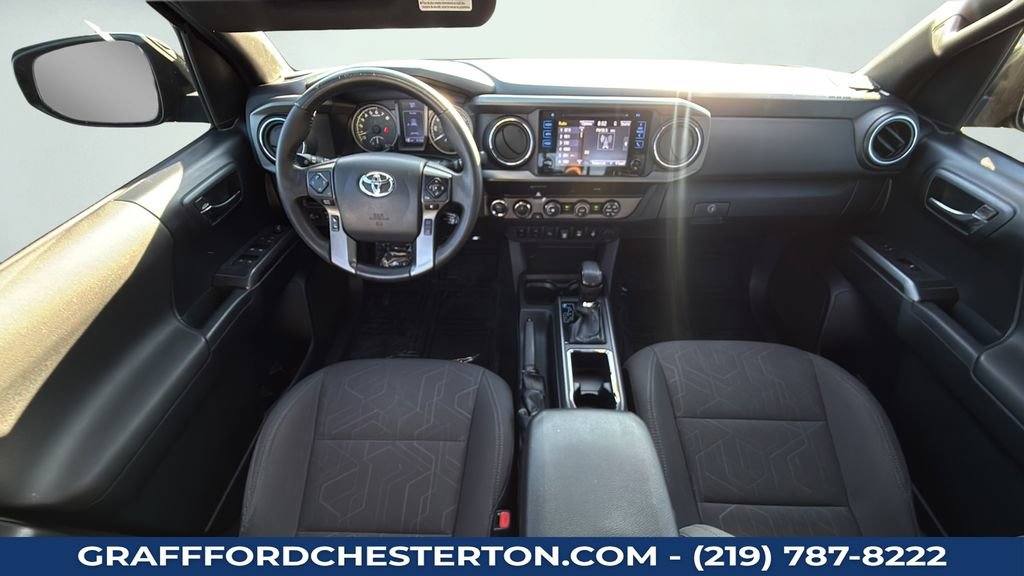 Used 2019 Toyota Tacoma TRD Sport AWD/4WD image 14