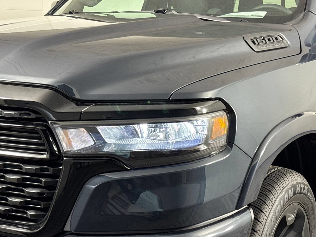 New 2027 RAM 1500 4x4 Crew Cab image 2