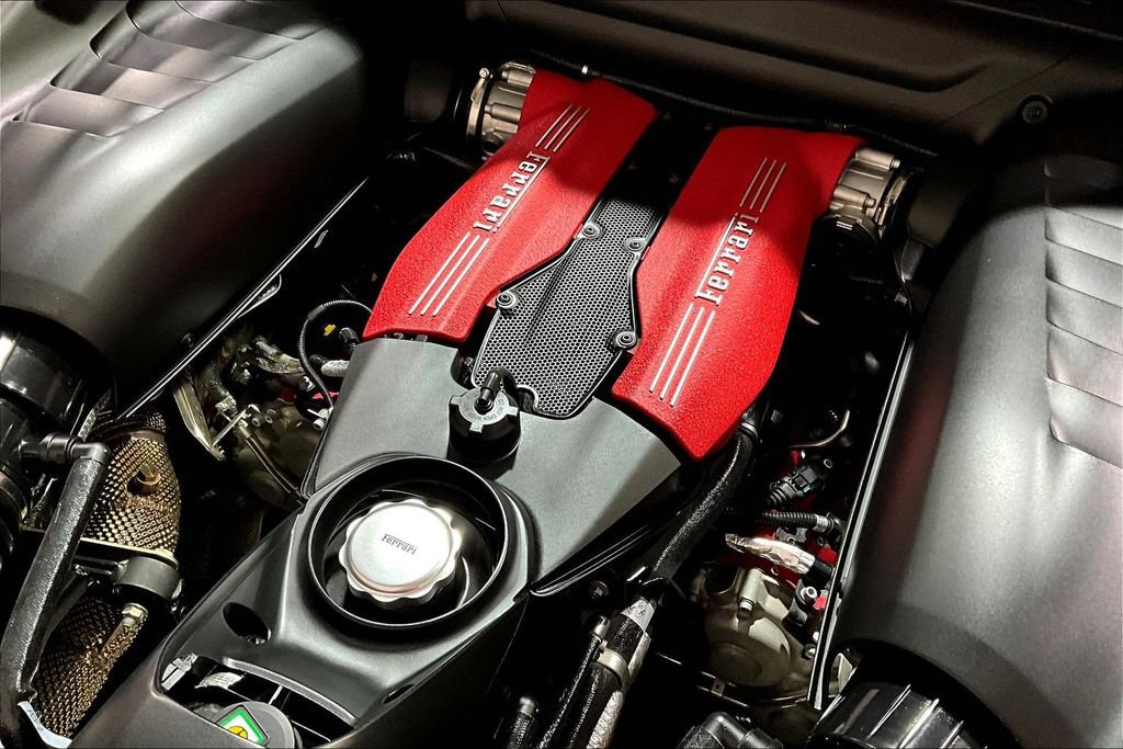 Used 2018 Ferrari 488 GTB RWD image 25