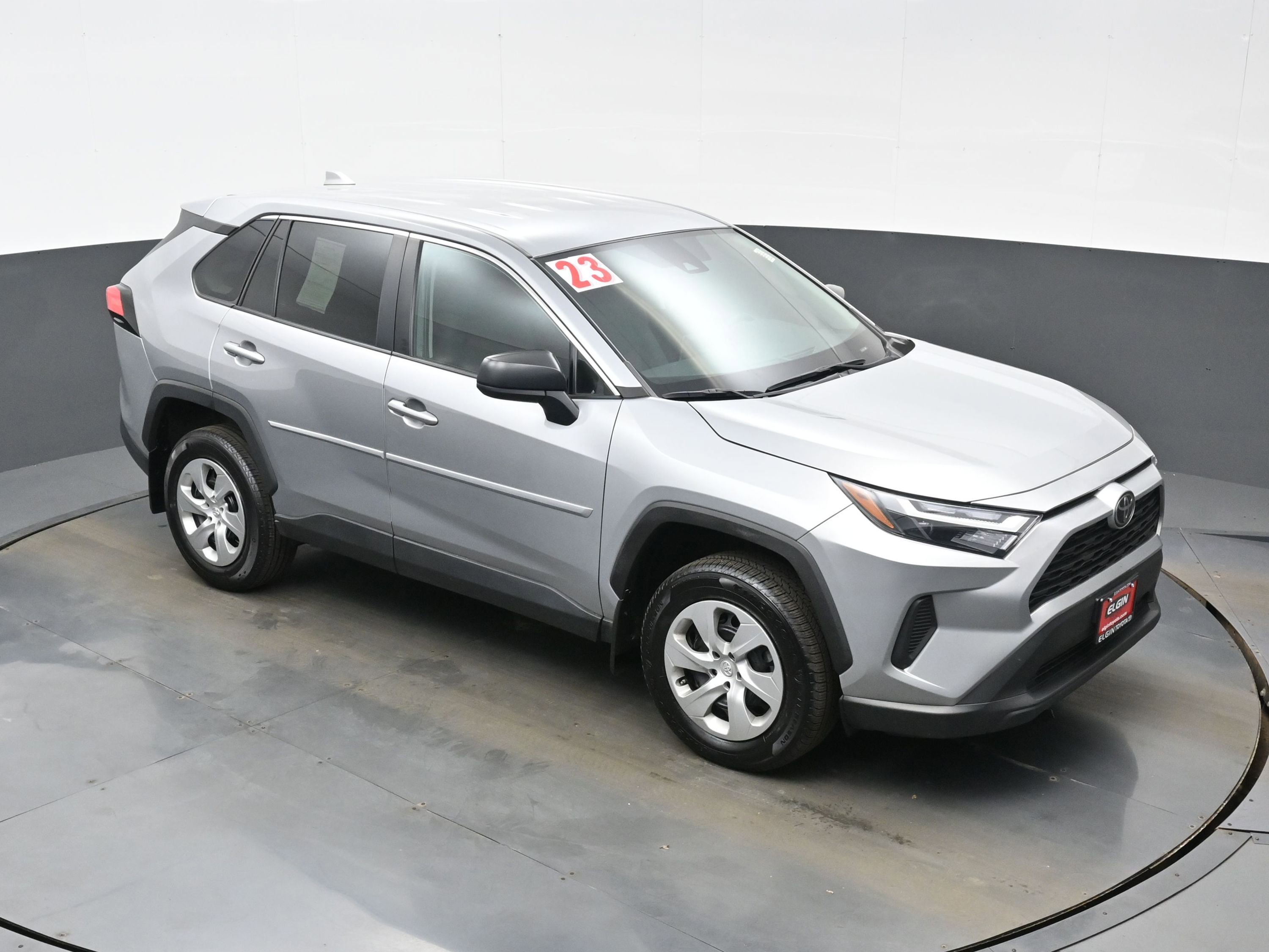 Used 2023 Toyota RAV4 LE image 32
