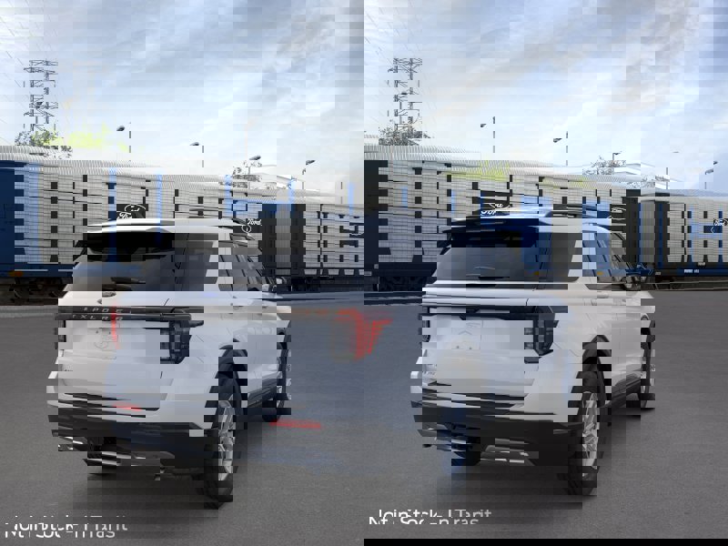 New 2026 Ford Explorer Active image 8