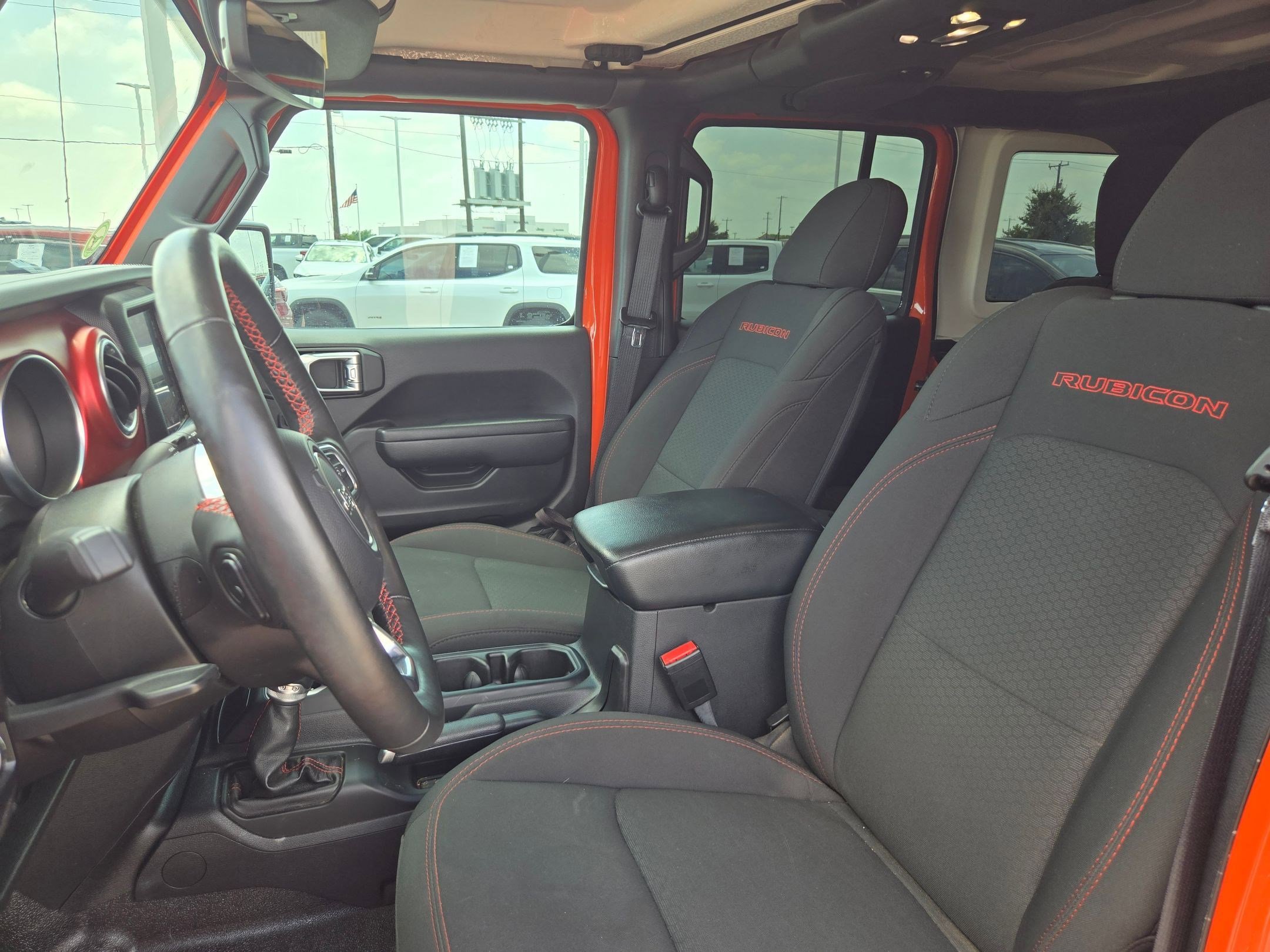 Used 2023 Jeep Wrangler Unlimited Rubicon w/ Cold Weather Group AWD/4WD image 10