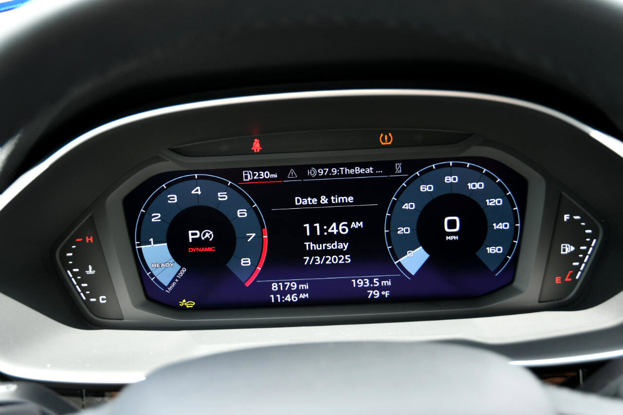 Used 2025 Audi Q3 2.0T Premium image 13