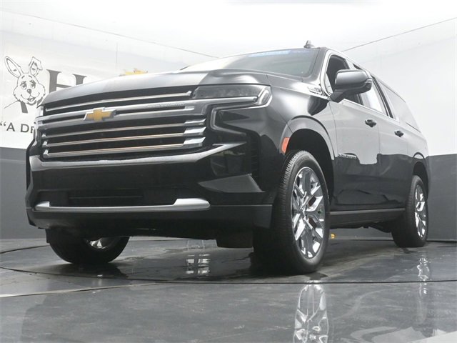Certified 2024 Chevrolet Suburban High Country w/ Advanced Technology Package image 4