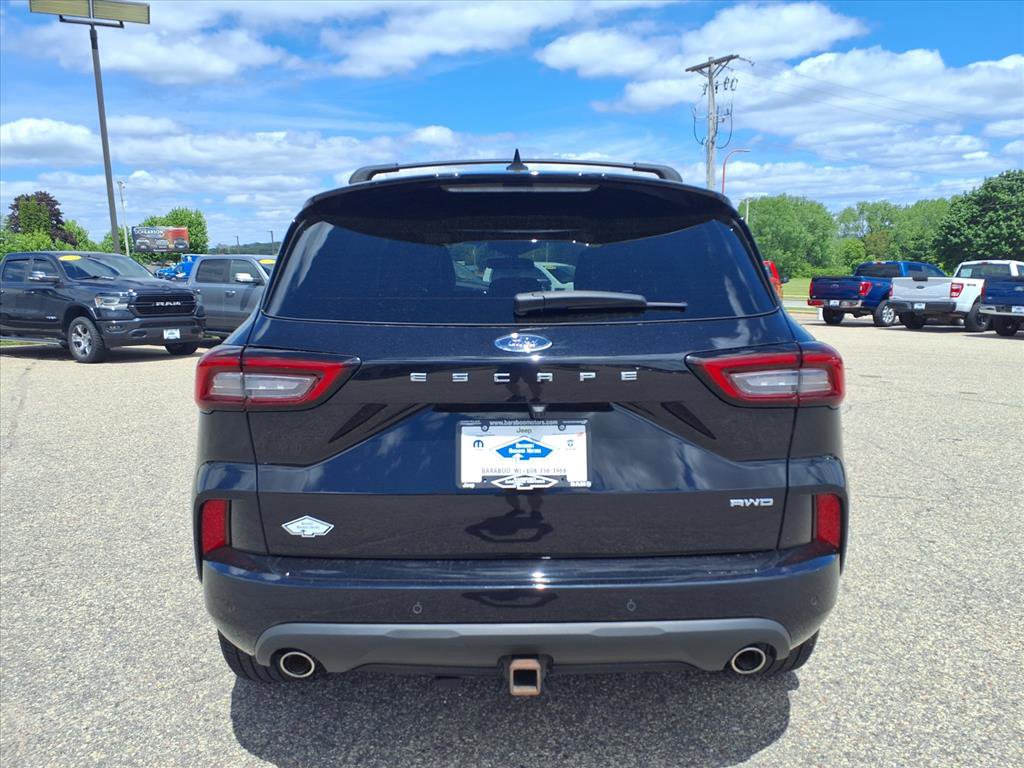 Used 2023 Ford Escape ST-Line Select w/ Tech Pack #2 AWD/4WD image 4