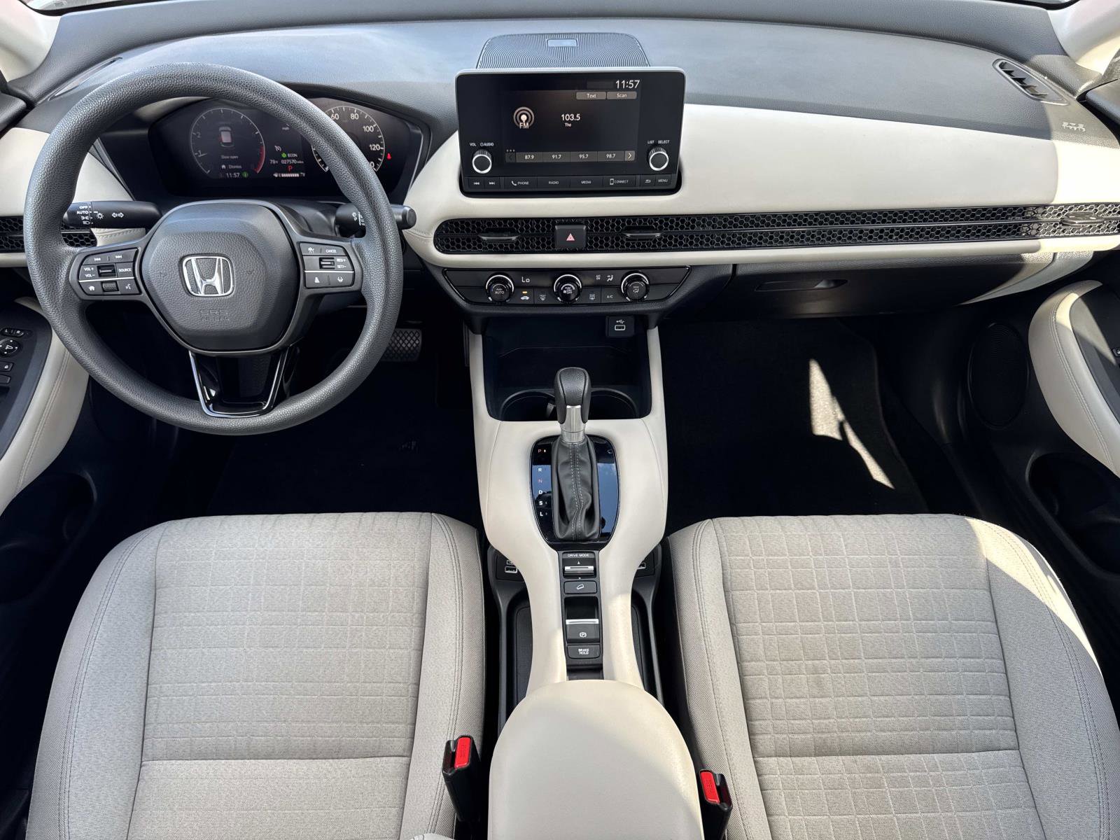 Certified 2023 Honda HR-V LX image 9
