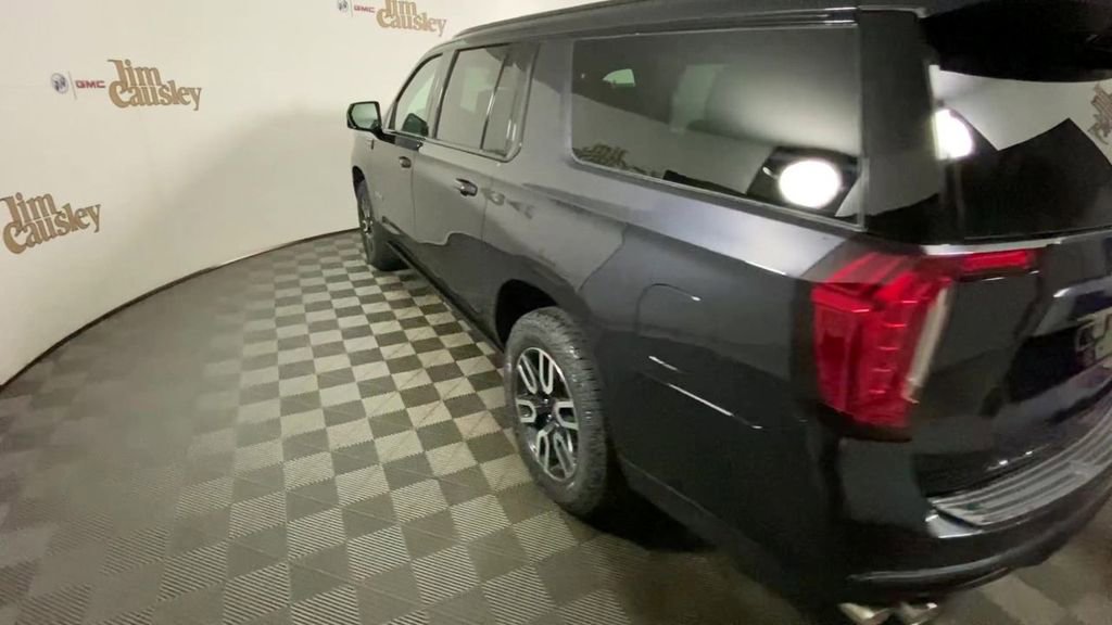 Used 2023 GMC Yukon XL AT4 w/ AT4 Premium Plus Package image 7