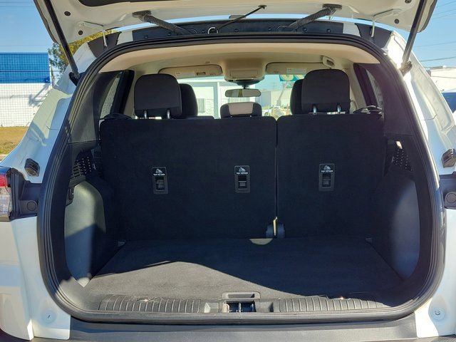 Certified 2020 Ford Escape SE image 13