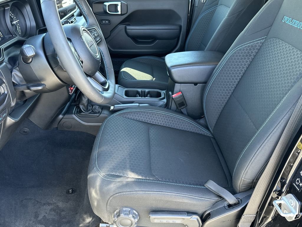 Certified 2025 Jeep Wrangler Unlimited Rubicon 4xe w/ Convenience Group image 14