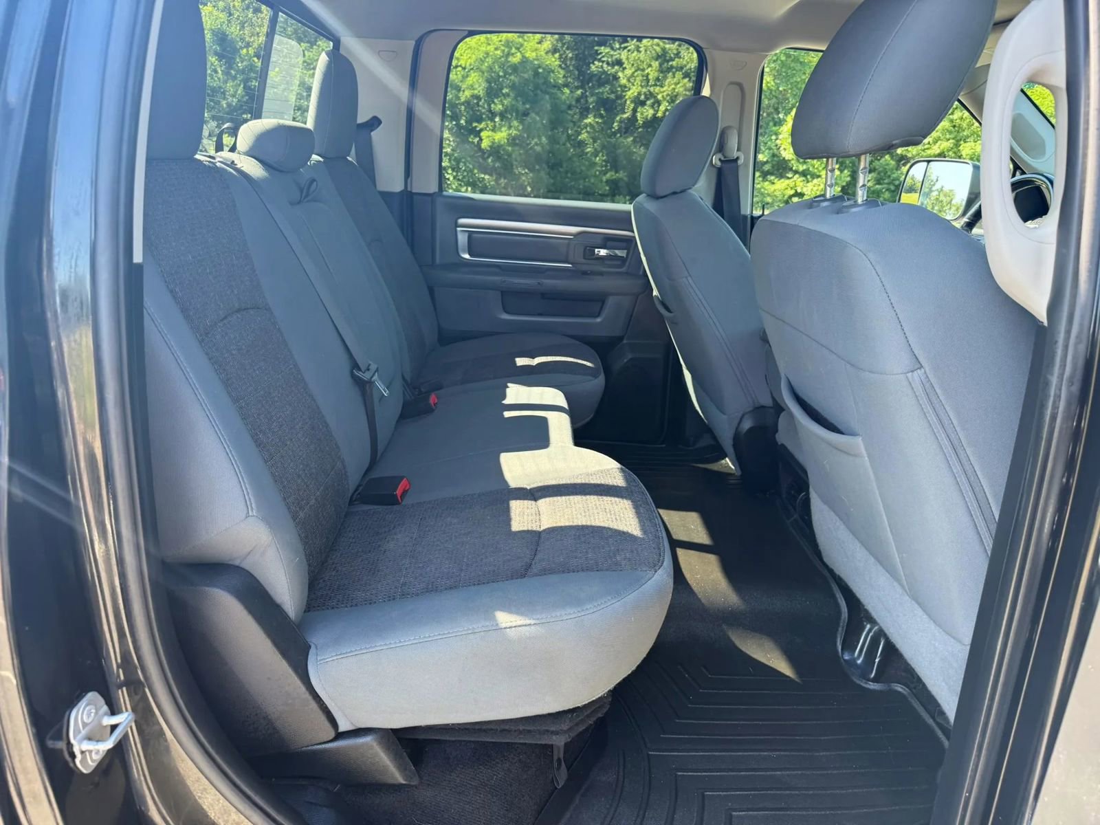 Used 2017 RAM 2500 Big Horn w/ Sport Appearance Group AWD/4WD image 12