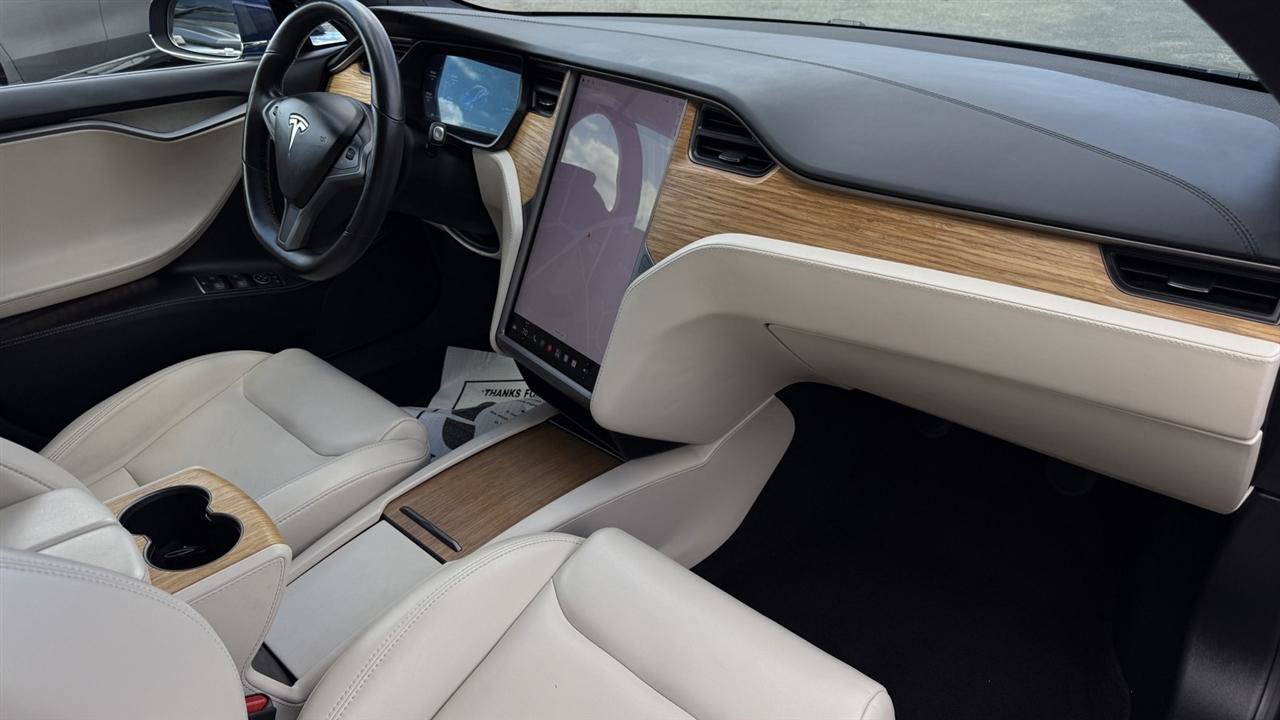 Used 2020 Tesla Model S Long Range AWD/4WD image 42