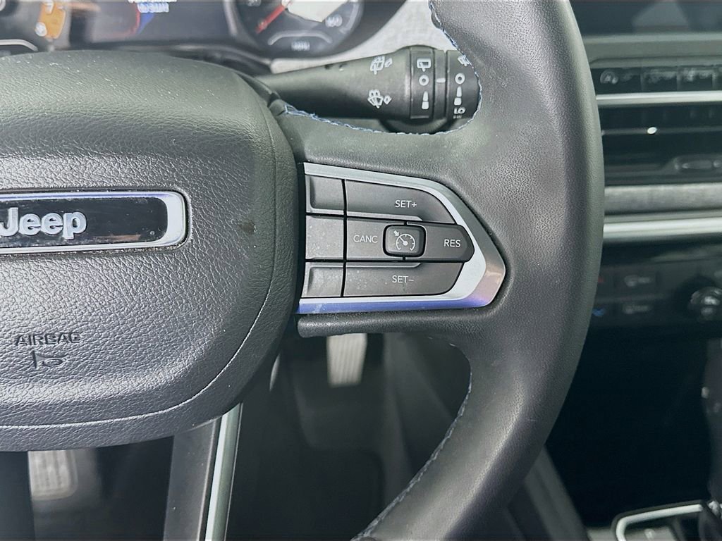 Used 2022 Jeep Compass Latitude w/ Sun and Sound Group image 27