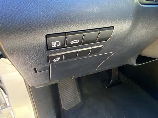 Used 2018 Lexus RX 350L FWD w/ Premium Package image 17