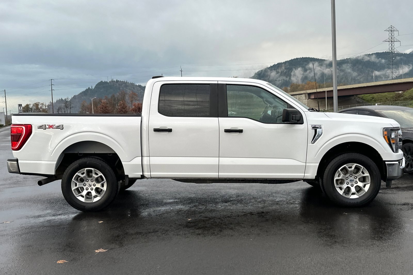 Used 2023 Ford F150 XLT image 2
