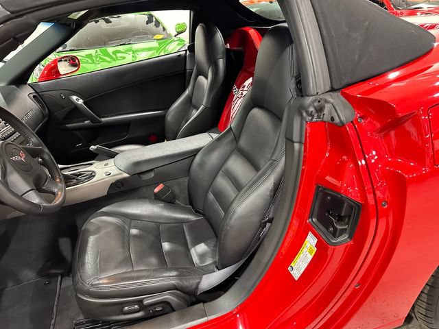 Used 2005 Chevrolet Corvette Convertible w/ Preferred Equipment Group RWD image 17